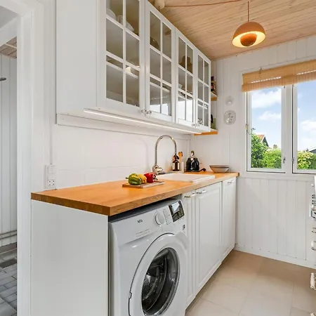 Dragan - 50m From The Sea By Interhome