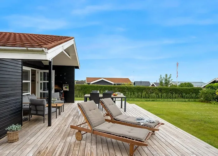 Dragan - 50m From The Sea By Interhome Hejls