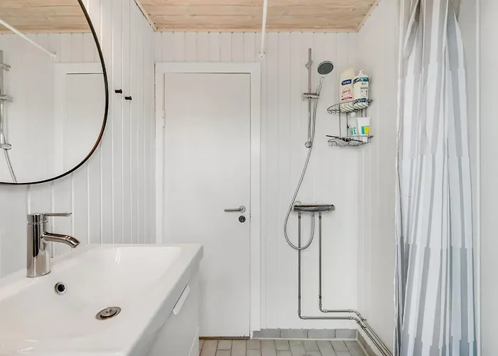 Dragan - 50m From The Sea By Interhome بيت للعطل